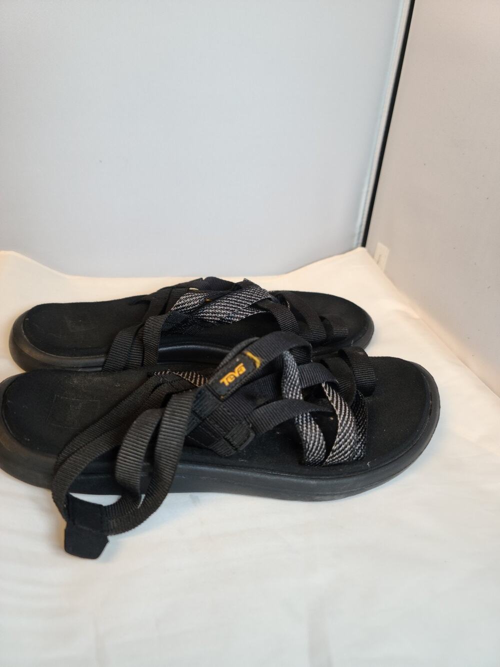 New Teva Women's Voya Strappy Sandals Black Size 8
